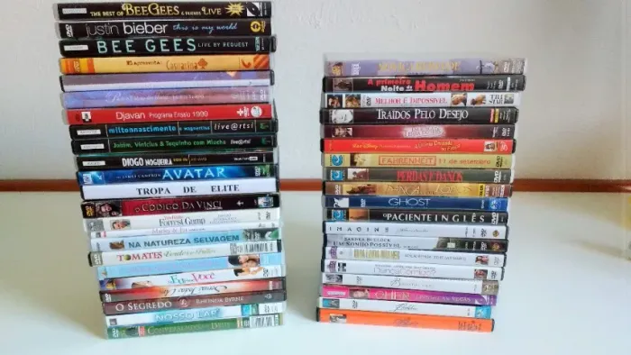 42 DVDs Filmes e Musicais