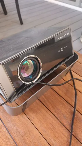 Projetor e telão 100p polegadas