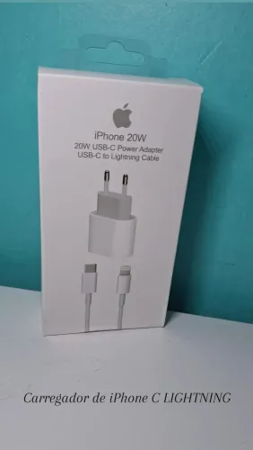 Carregador de iPhone c lightning 