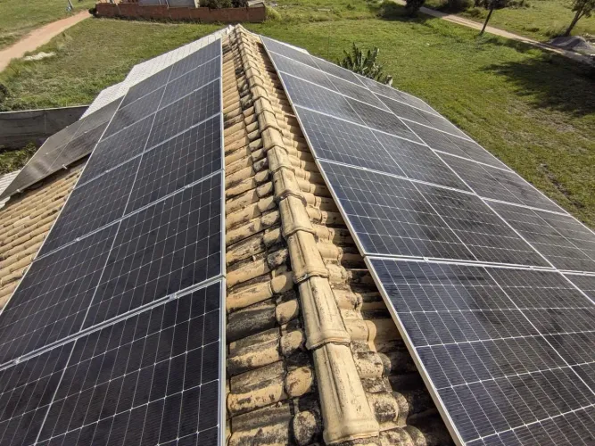 Sua energia solar, ALKSOLAR fale com quem entende.
