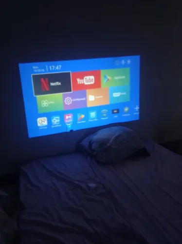 Projetor top smart YouTube Netflix tá novo ok