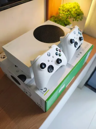 Xbox Series S Com Garantia - SOMOS LOJA - Vendo Troco