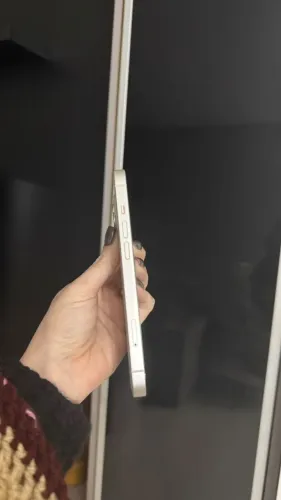 iPhone 13 Branco 128GB | Excelente Estado + 3 Capinhas de Brinde
