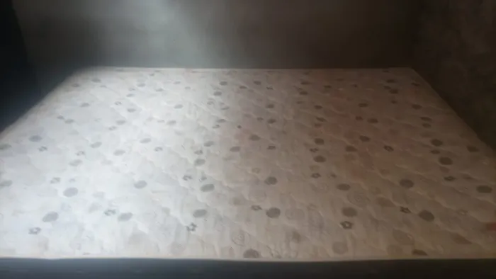 Cama de casal conjugada, apenas 2 mês de uso