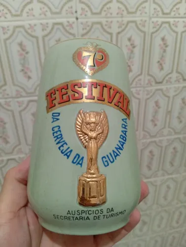 Caneca porcelana antiga coleção