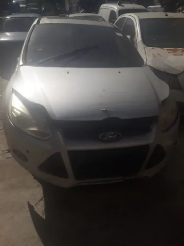FORD FOCUS SUCATA RETIRADA DE PEÇAS