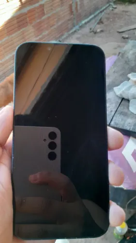 IPhone 14 128 GB aparelho em ótimo estado muito conservada bateria com 85% de saúde
