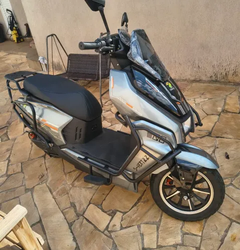 Moto eletrica blulory e4 light gray