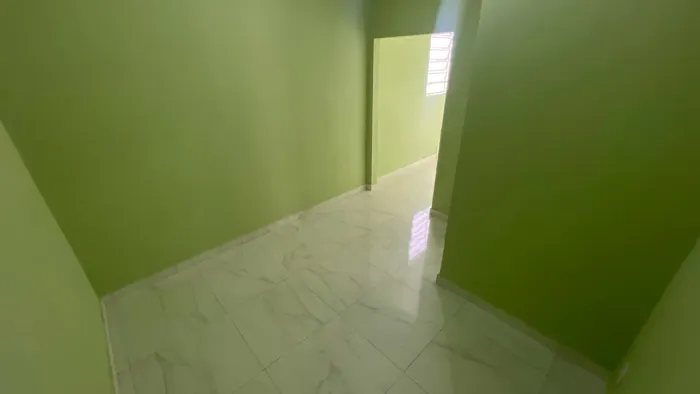 Alugo Casa próximo ao metrô Itaquera