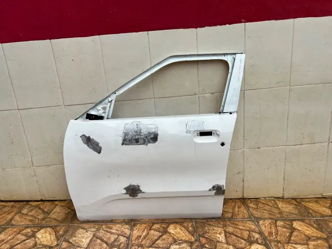 Porta dianteira esquerda Aircross / Basalt / C3 2022/2023/2024/2025/2026