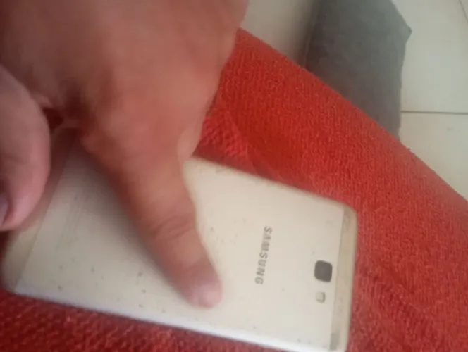 Sansung j7