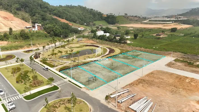 Terreno com 2.500m², Loteamento Altos de Santa helena. Tijucas/SC