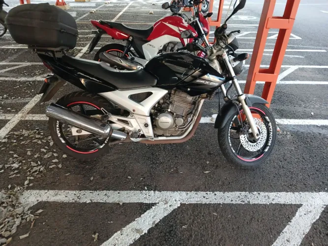 Vendo CBX Twister 250cc 2008