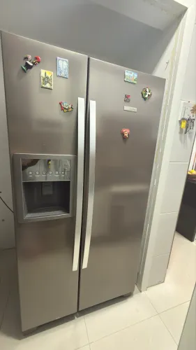 Geladeira Inox Side by Side Electrolux