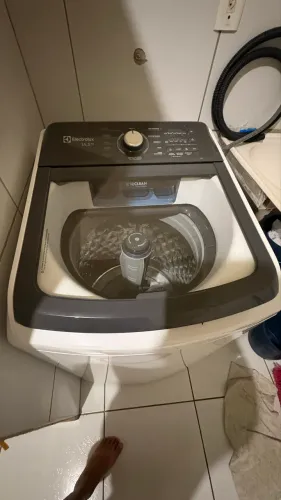 Máquina nova 3 meses de uso 