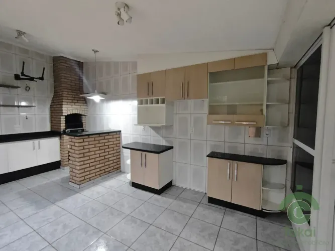 Imóvel para venda tem 150 metros quadrados com 3 quartos