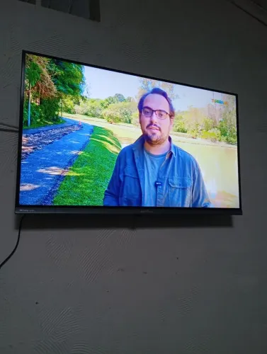 Vendo uma tv nova um mês de uso valor 890 marca Britânia