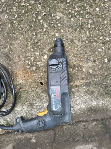 Furadeira martelete Bosch GBH 2-24 DSE
