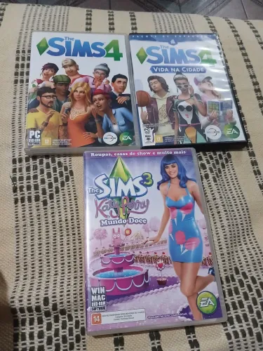 Lote Jogos The Sims 4 + Expansão Vida na Cidade + The Sims 3 Katy Perry Mundo Doce Raro