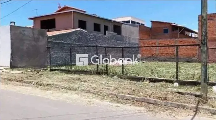 Terreno à venda Santa Lúcia 240m² Montes Claros MG