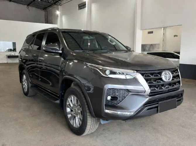 Toyota Hilux SW4 SRV 4X2 2.7 Flex 16V Aut. 2021