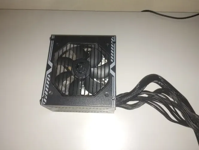 Fonte MSI MAG A550BN, ATX, 550W, 80 PLUS Bronze, PFC Ativo, Entrada Bivolt, Preto