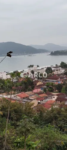 Área à Venda com 450m² Próxima à Praia da Enseada Ubatuba