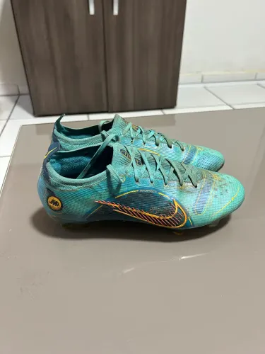 Chuteira Nike Mercurial Vapor 14