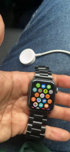 Apple Watch Series 4 Nike