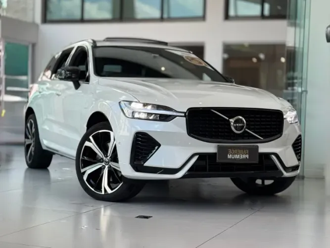Volvo XC-60 T-8 Ultim.dark 2.0 AWD (híbrido) 2024