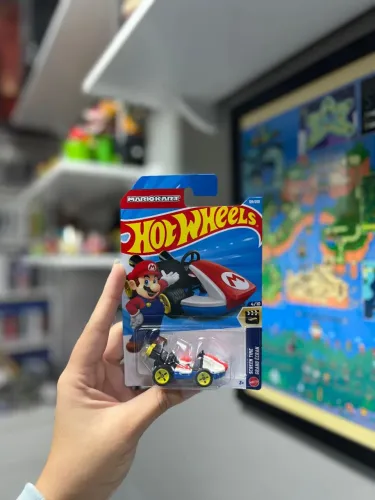 Hot Wheels Mario Kart