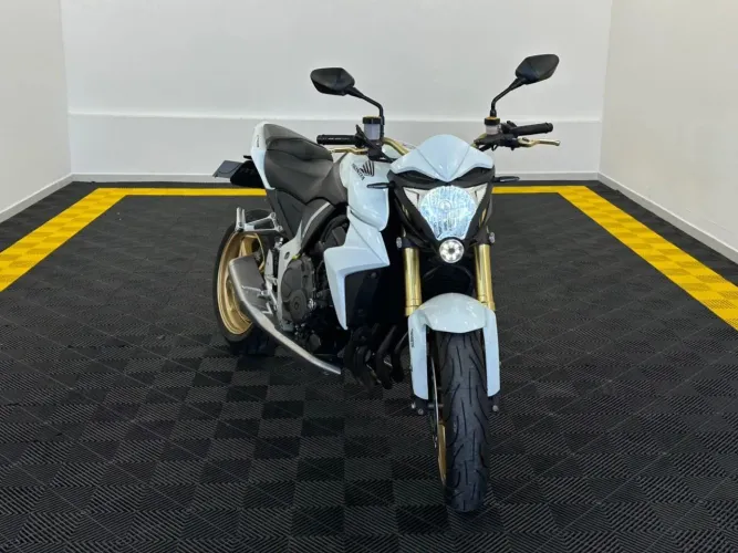 CB 1000 R 4 CILINDROS BRANCA 2014/2014