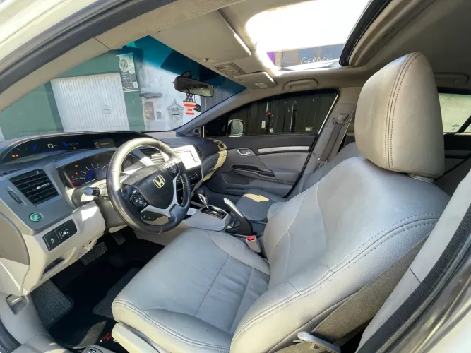 Honda Civic Sedan EXS 1.8/1.8 Flex 16V Aut. 4P 2013