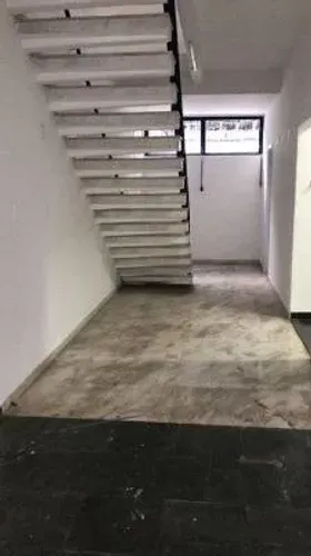 Casa de luxo para venda ou locação em SP - 4 quartos, 2 suítes, 4 banheiros, 8 vagas de ga