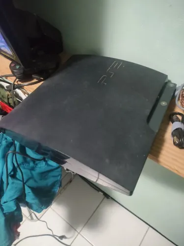 PS 3 Slim com defeito