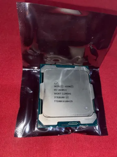 Processador Intel Xeon E5-2630 V4 - 10 Núcleos / 20 Threads