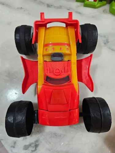 Blaze and Monster Machines Transformers controle Remoto