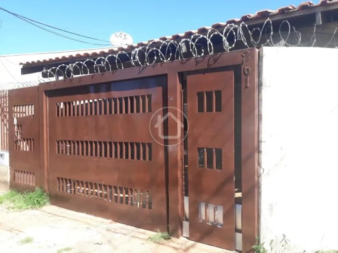 CASA 2 QUARTOS - VILA SOBRINHO