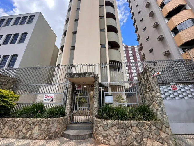 Locação - Apartamento na Zona 07 em Maringá