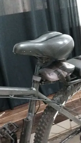 Bicicleta aro 29 montada, só peças de primeira.