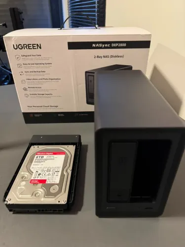 Storage Ugreen Dxp2800 Cinza Nas 2 Baias + 2 Ssd + 1 Hd 8tb