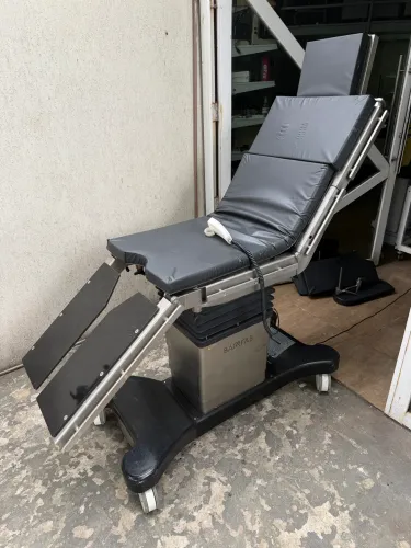 Mesa cirúrgica barrfab BF683 TDP com acessórios 