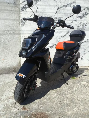 VEÍCULO AUTOPROPELIDO JET 1000W - ECONOMIA E PRATICIDADE PARA O DIA A DIA