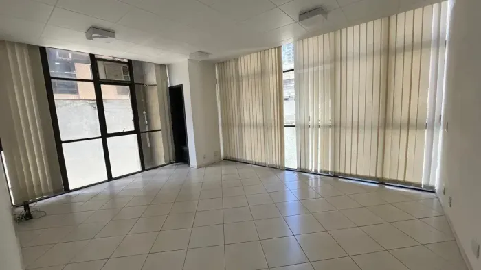 SALA COMERCIAL PARA LOCAÇÃO 34M²  NA SAVASSI- Belo Horizonte - MG