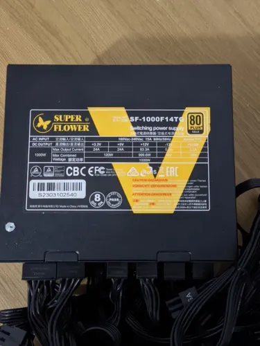 Fonte Super Flower 1000 W selo 80 Gold !