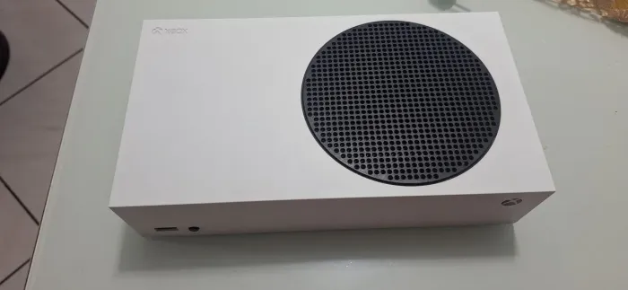 Xbox series s com ( defeito )