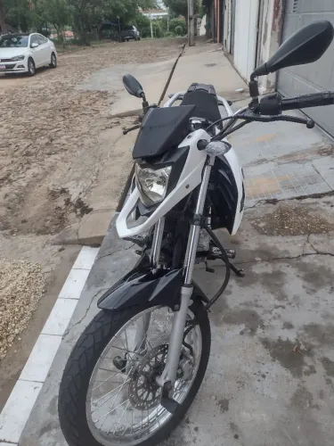 Moto Yamaha crosser 150