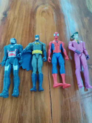 Super heróis originais e novíssimos
