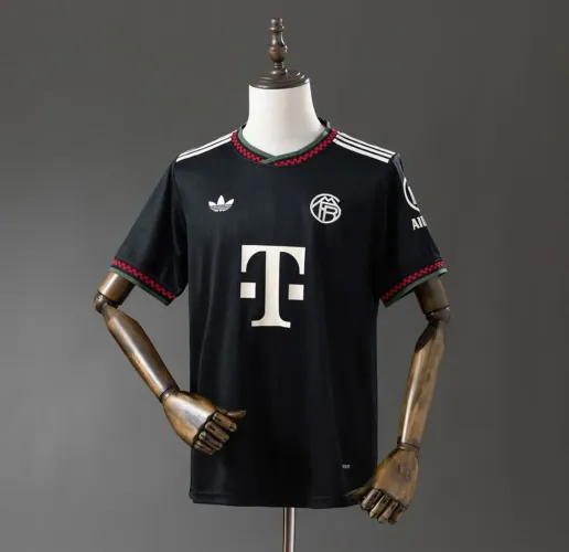 CAMISA BAYERN MUNIQUE THIRD 25/26 PRETA | TAMANHO G e GG| NOVA COM ETIQUETA