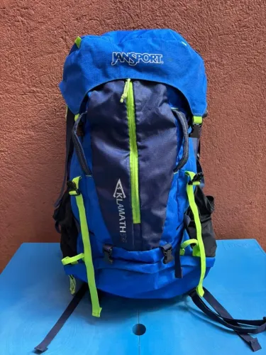 Mochila Jansport Klamath viagens 55 litros